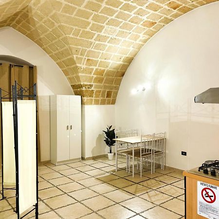 Ferienwohnung History Station Brindisi Exterior foto